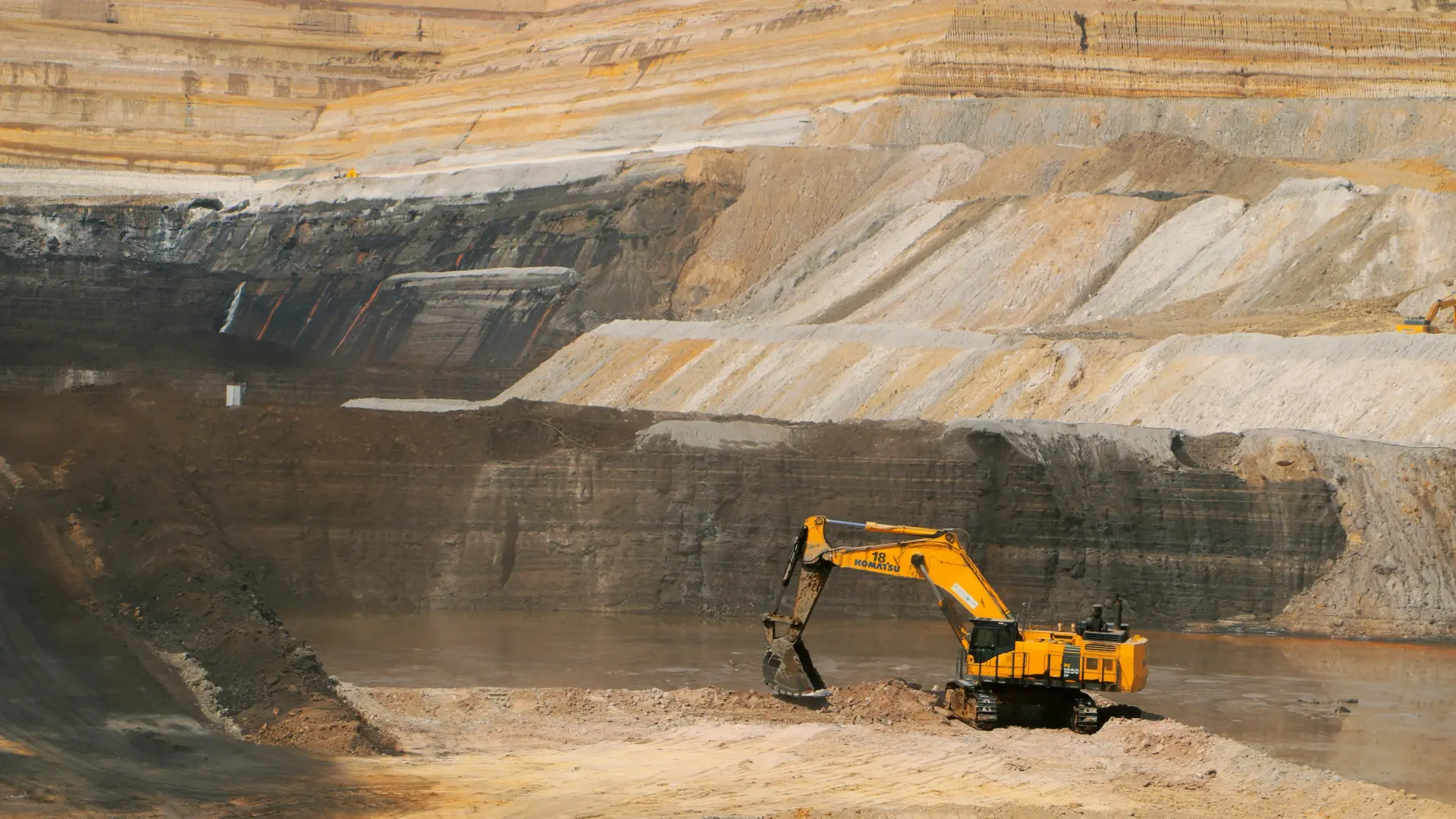 Gisement de lithium dans une mine souterraine pour la production de batteries de voitures électriques