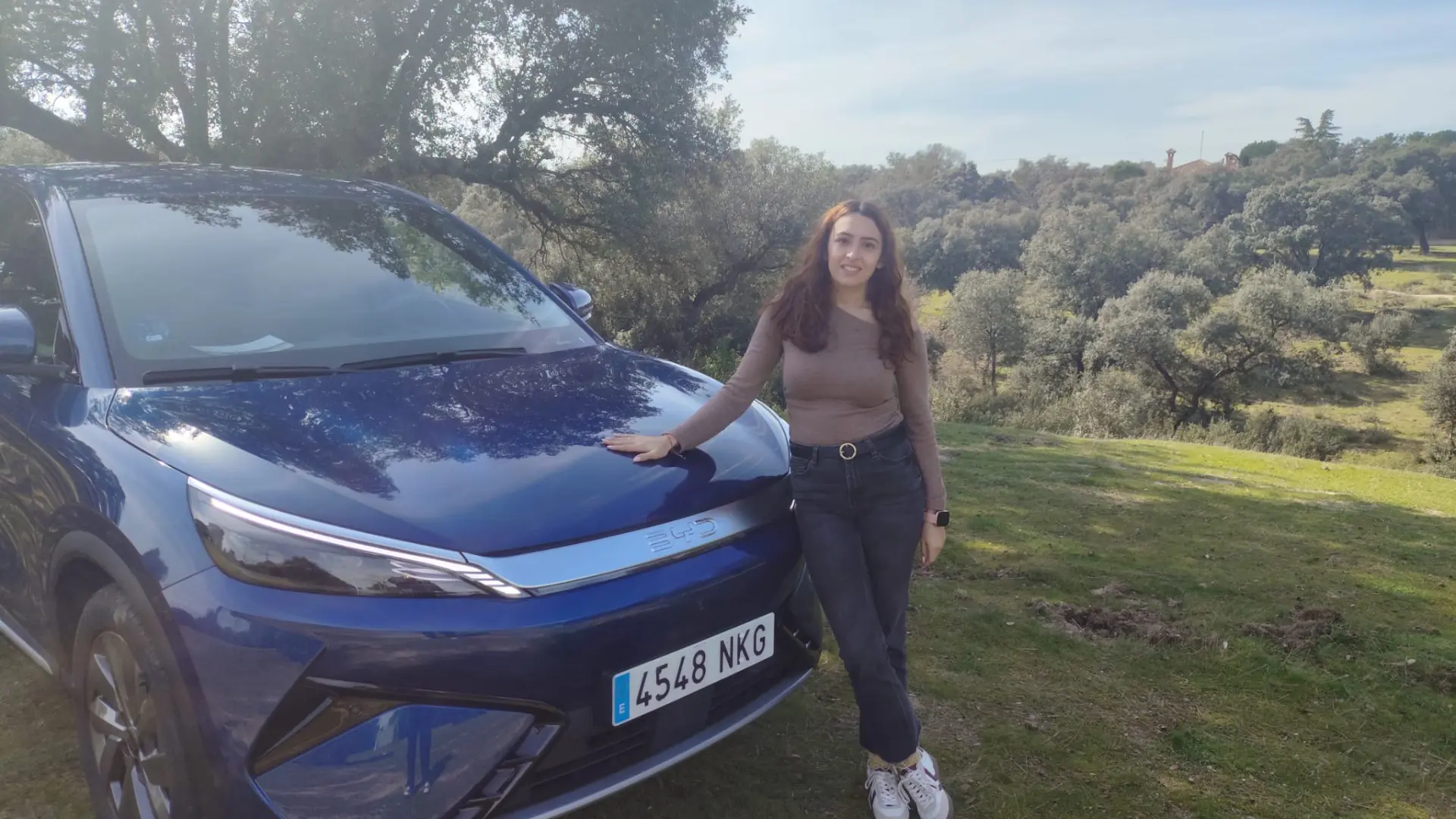 BYD Atto 3 EVO gris, SUV électrique chinois avec nouveau design et coffre de 490 litres