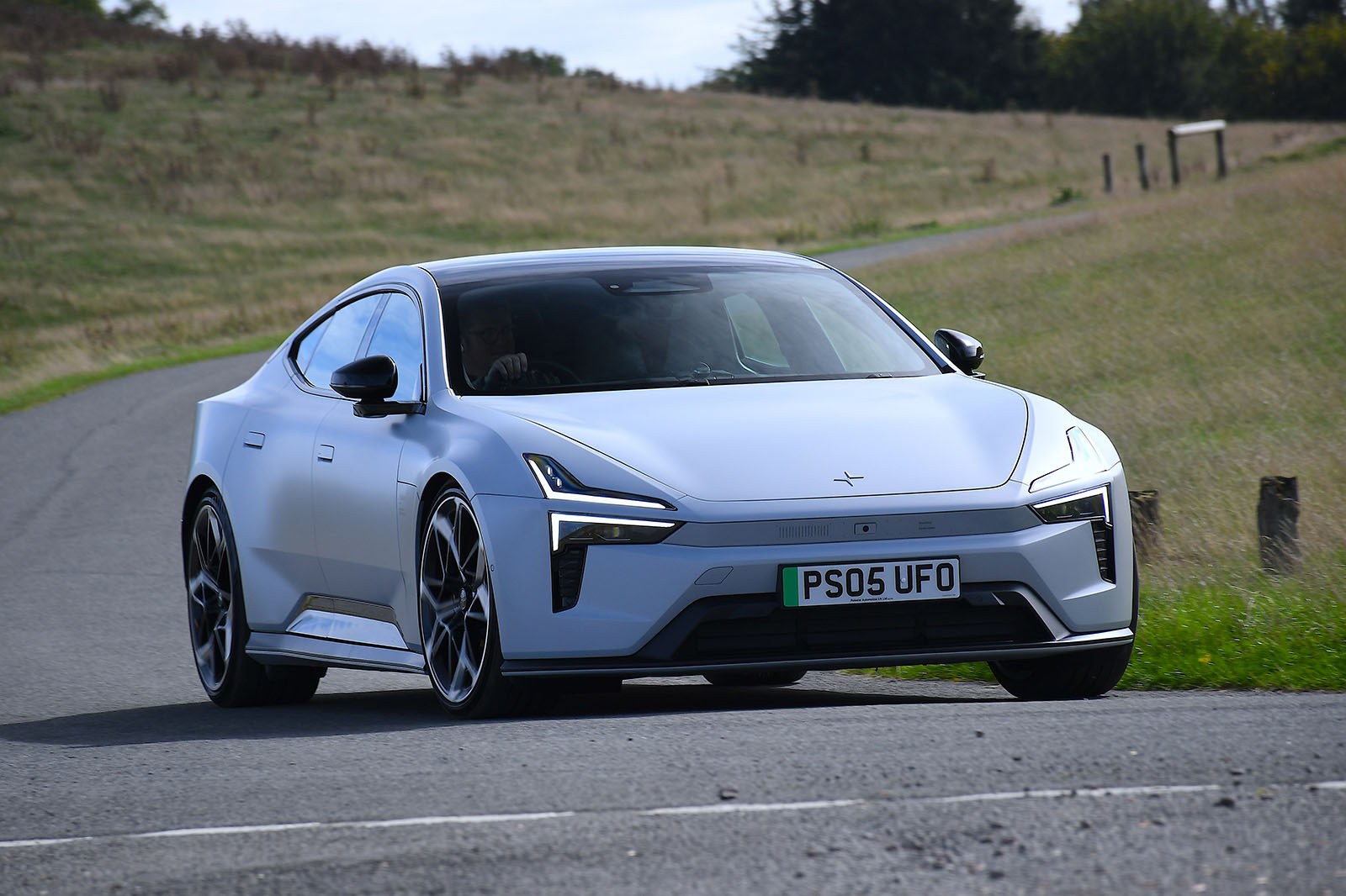 Polestar 5 : une berline électrique impressionnante mais qui arrive trop tard