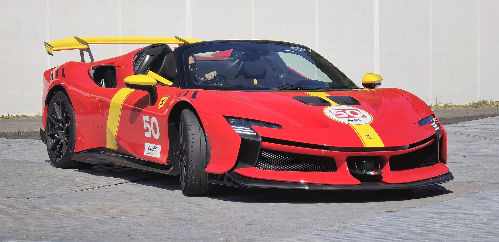Ferrari SF90 Spider